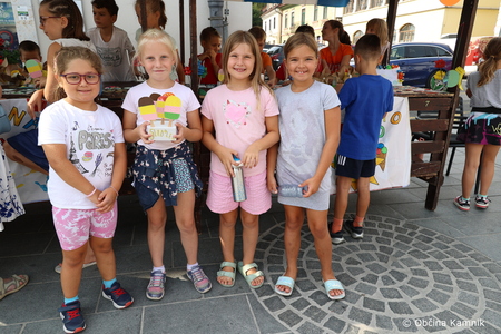 Mala tržnica počitniškega varstva (5)